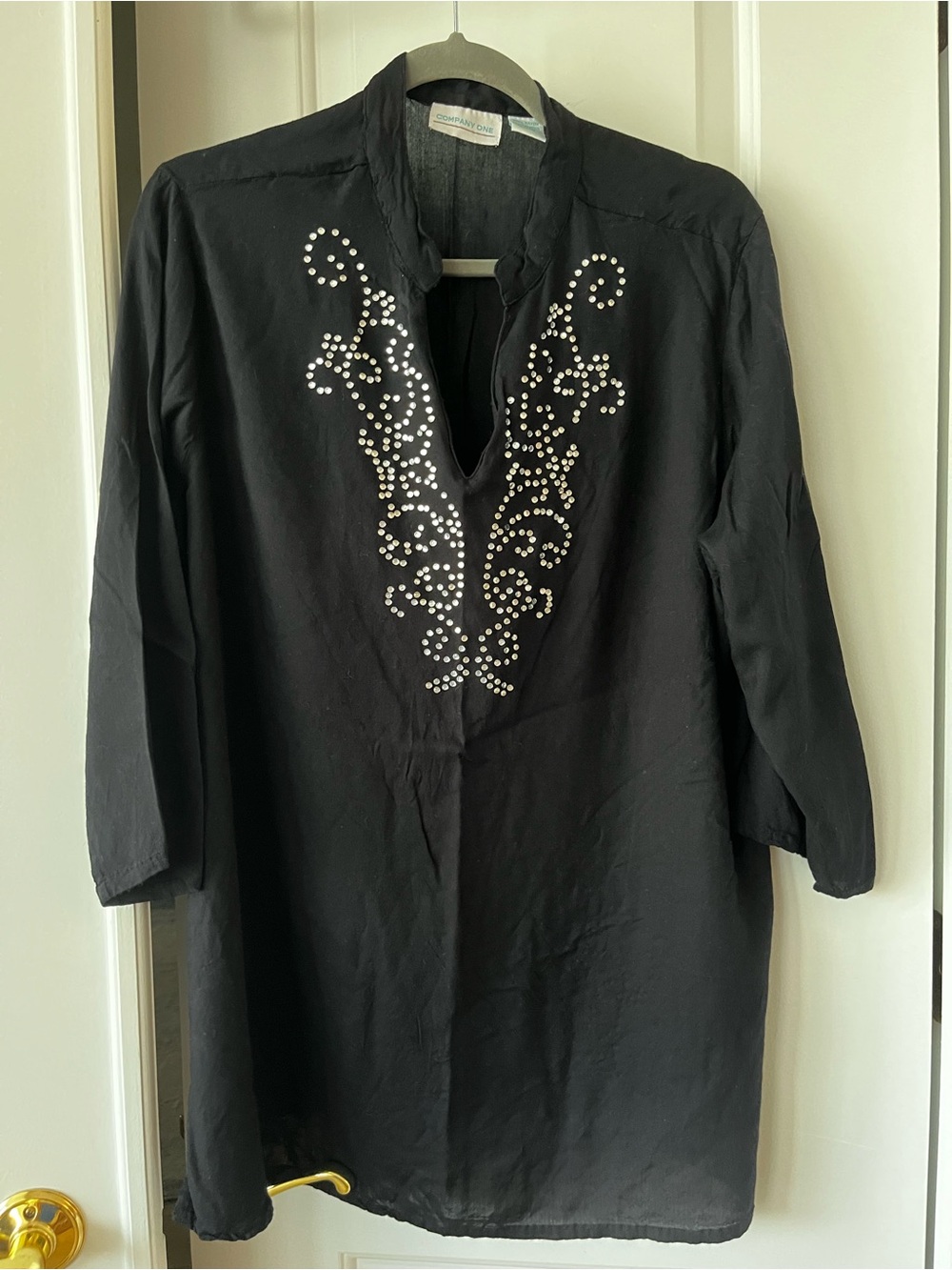 Company One Embellished Black Tunic Top w/ Embellished V-Neck 2X